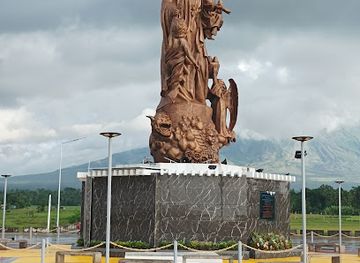 philippines/bicol-region/attraction/giant-statue-of-nuestra-senora-de-salvacion