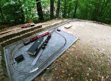 czechia/moravia/attraction/zahradni-zeleznice-nad-mnisi-horou-rakovec