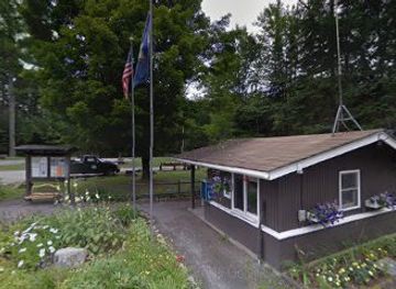 vermont/molly-falls-state-park/attraction/nature-center