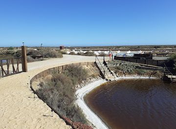 portugal/ria-formosa-natural-park/attraction/salinas-do-grelha