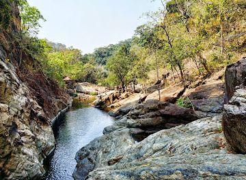 thailand/koh-chang/attraction/khlong-phlu-waterfall