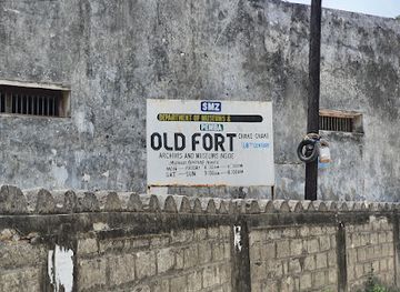 tanzania/zanzibar-archipelago/attraction/ruins-of-old-fort-and-museum-swahili-divers