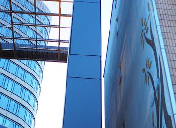 poland/warsaw/attraction/hidden-mural