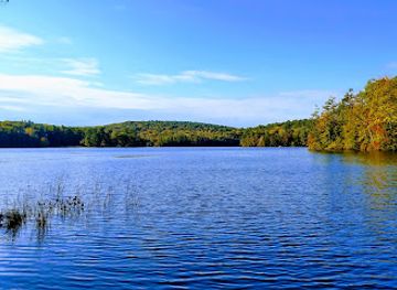 connecticut/mohawk-mountain-ski-area/attraction/burr-pond-state-park