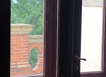 czechia/svaty-kopecek/attraction/pametni-deska-na-krvave-pavlaci