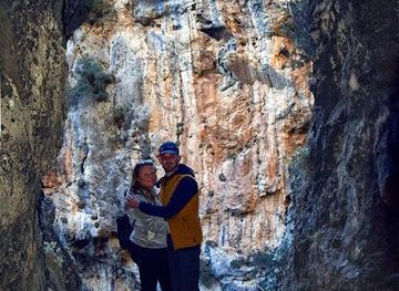 greece/delphi/attraction/stalactite-cave-levavot