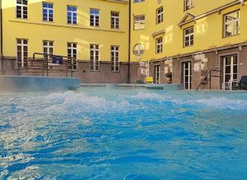 hungary/vac/attraction/lukacs-baths