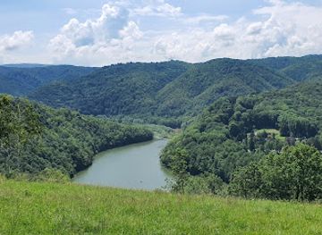 romania/caras-severin/attraction/camping-sura-banatului