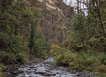 washington/columbia-river-gorge/attraction/munra-falls