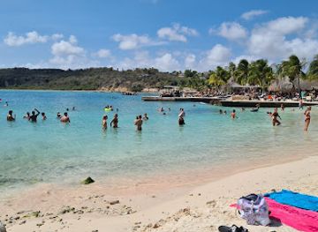 curacao/st-joris-bay/attraction/jan-thiel-beach