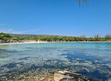 jamaica/runaway-bay/attraction/bahia-principe-village