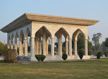 pakistan/multan/attraction/shah-shams-park