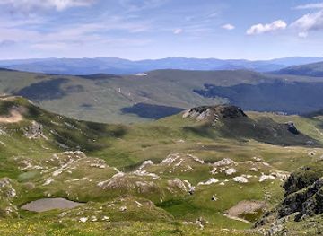 romania/parang-mountains/attraction/iezerul-muntinului