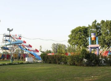 india/punjab/attraction/harleen-water-fun-park