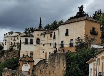 spain/ronda/attraction/fuente-de-los-ocho-canos