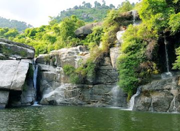 pakistan/khyber-pakhtunkhwa/attraction/char-waterfall