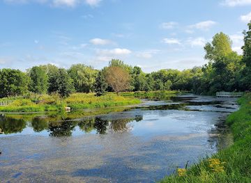 minnesota/rochester/attraction/quarry-hill-nature-center