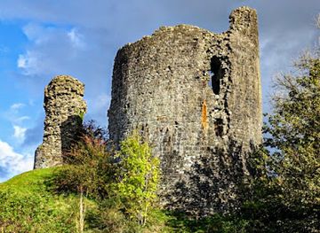 united-kingdom/brecknockshire/attraction/llandovery-castle
