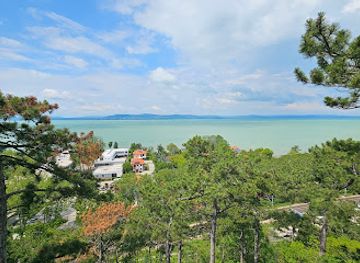 hungary/balaton-uplands/attraction/magasosveny