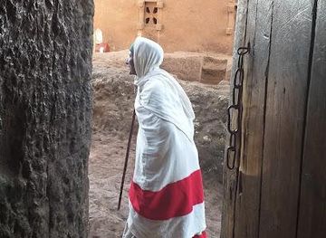 ethiopia/lalibela/attraction/belay-lalibela-churches-tour-guide