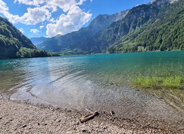 switzerland/glarus/attraction/wasserfall-am-klontalersee
