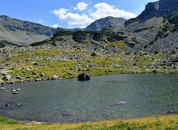 romania/parang-mountains/attraction/platoul-parang-lacul-zanoaga-stanii