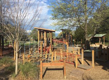 australia/yarra-valley/attraction/mckenzie-reserve-playground