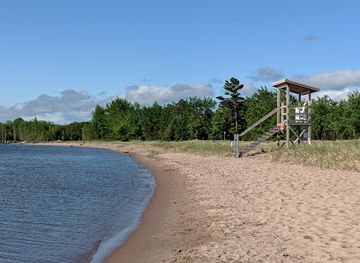 michigan/marquette/attraction/clark-lambros-beach-park