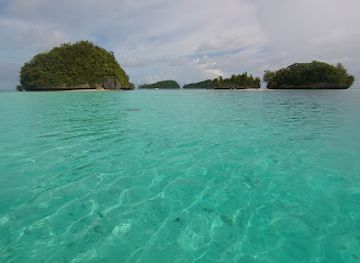 micronesia/koror/attraction/HoneyMoonBay