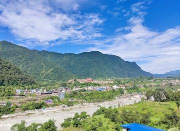 nepal/pokhara/attraction/yamdi