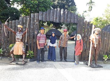 indonesia/central-papua/attraction/anjungan-papua