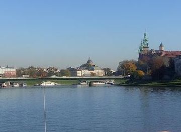 poland/krakow/attraction/vistulan-boulevards-in-krakow
