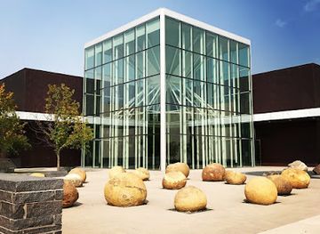 south-dakota/missouri-river/attraction/north-dakota-heritage-center-state-museum