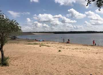 oklahoma/great-salt-plains-state-park/attraction/sandy-beach-great-salt-plains-designated-swimming-area