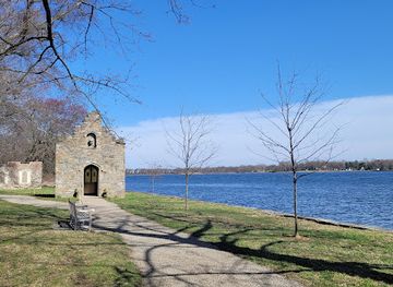 pennsylvania/bald-eagle-state-park/attraction/andalusia-historic-house-gardens-arboretum