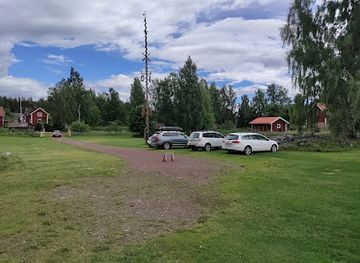 sweden/dalarna/attraction/vikingatida-gravfalt-mounds-of-solleron