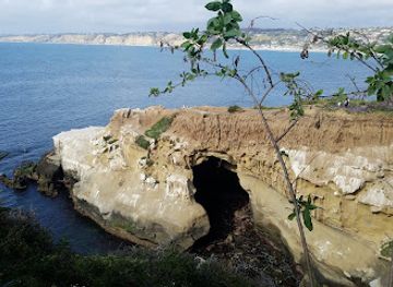 california/san-diego-county/attraction/the-cave-store