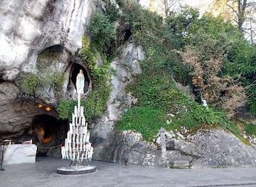 france/lourdes/attraction/massabielle-grotto