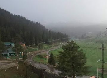 india/gulmarg/attraction/gulmarg-golf-course