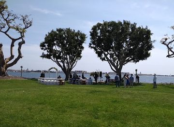 california/coronado/attraction/harbor-island-park