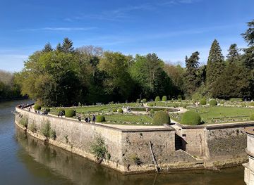 france/loire-valley/attraction/diane-de-poitiers-garden