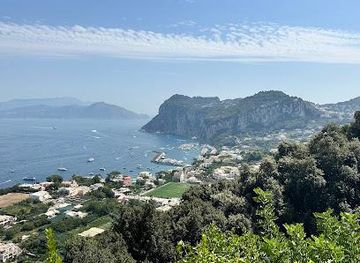 italy/capri/attraction/scala-fenicia