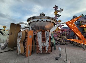 nevada/north-las-vegas/attraction/the-neon-museum-las-vegas