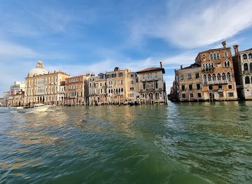 italy/venice/dorsoduro/attraction/palazzo-salviati