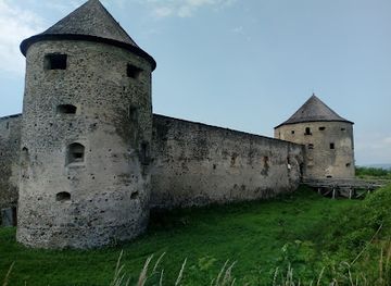 slovakia/tekov/attraction/klastor-bzovik