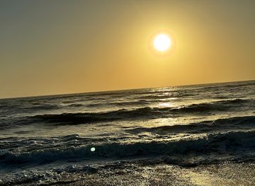 namibia/swakopmund/attraction/swakopmund-yellow-frame