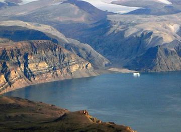 canada/nunatsiavut/attraction/sirmilik-national-park