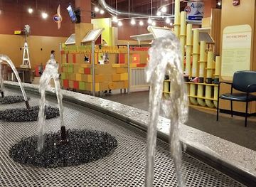 ohio/youngstown/attraction/oh-wow-the-roger-gloria-jones-children-s-center-for-science-technology