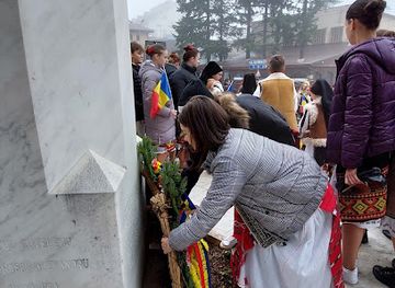 romania/buila-vanturarita-national-park/attraction/monumentul-independentei