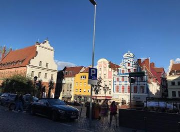 poland/szczecin/attraction/hay-market-square